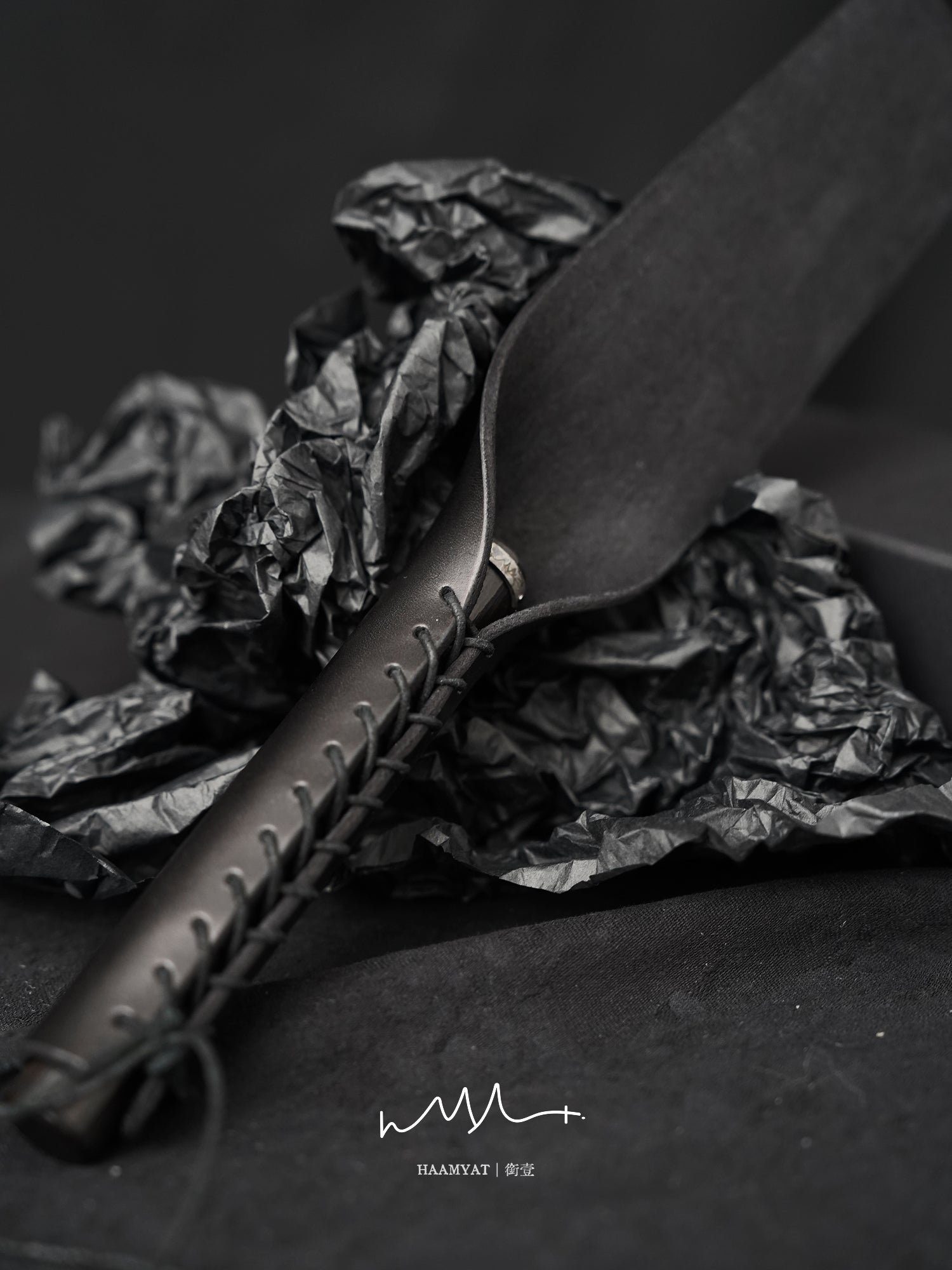 HAAMYAT Handcrafted Black Vegetable-Tanned Leather Paddle