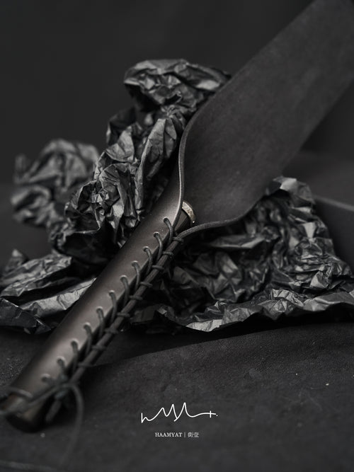 HAAMYAT Handcrafted Black Vegetable-Tanned Leather Paddle