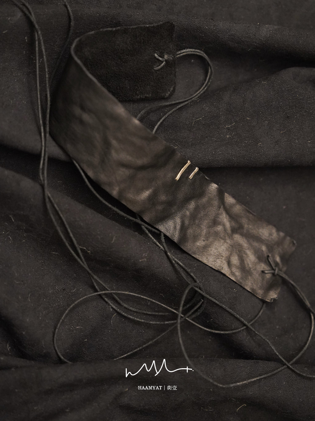 HAAMYAT Handcrafted Black Vegetable-Tanned Horse Leather Blindfold
